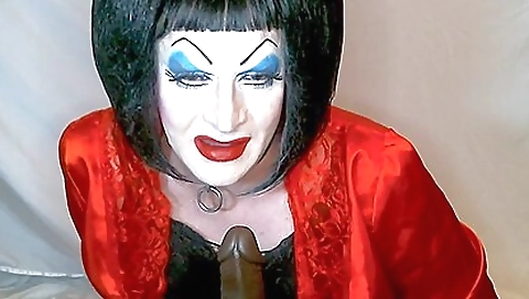 Sexy ass is ready for her first time grateful giddyra