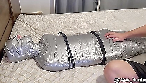 Hot fuck with sexy body floppys creampieangels