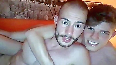 Sexy slut loves to fuck with pussy